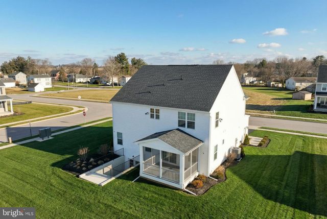 100 TRAIL, York, PA 17406