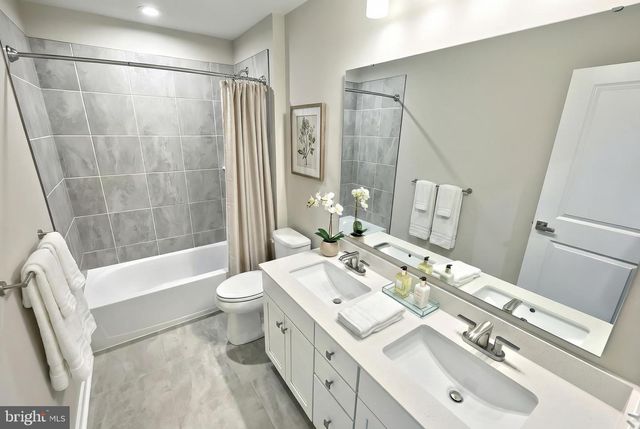 100 TRAIL, York, PA 17406