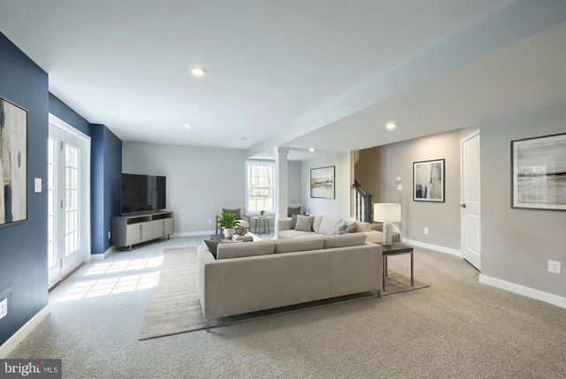 100 TRAIL, York, PA 17406