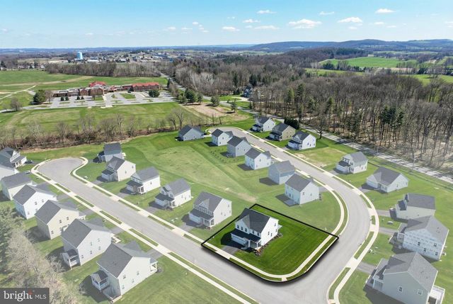 100 TRAIL, York, PA 17406