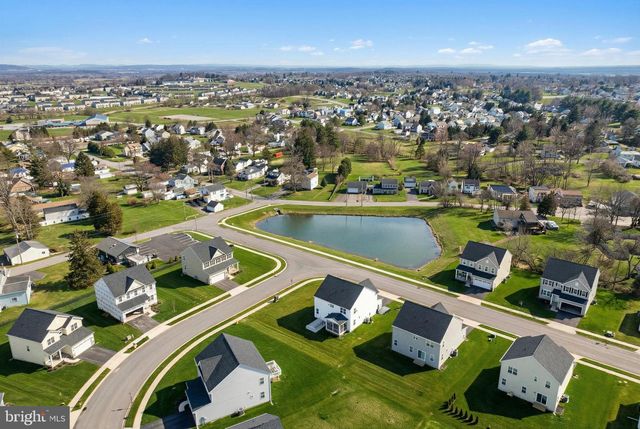 100 TRAIL, York, PA 17406