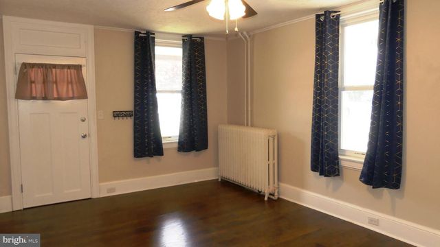 213 N MAIN ST, Jacobus, PA 17407