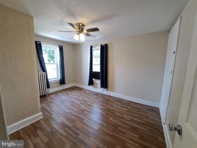 213 N MAIN ST, Jacobus, PA 17407
