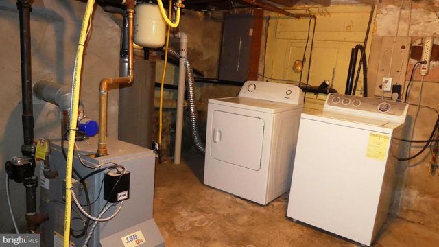 213 N MAIN ST, Jacobus, PA 17407
