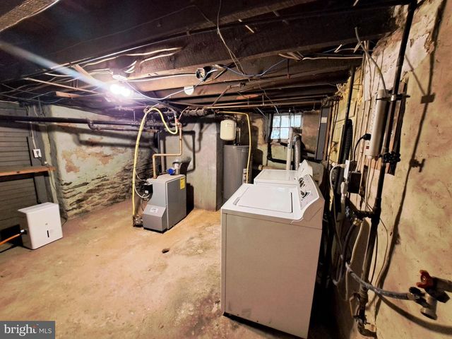 213 N MAIN ST, Jacobus, PA 17407