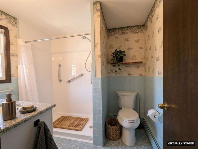 699 Lower River Road, Lincoln, RI 02865