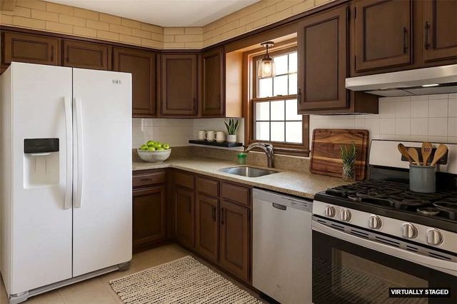 699 Lower River Road, Lincoln, RI 02865