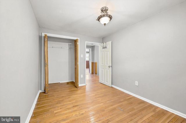 2424 ARNOLD ST, Camden, NJ 08104