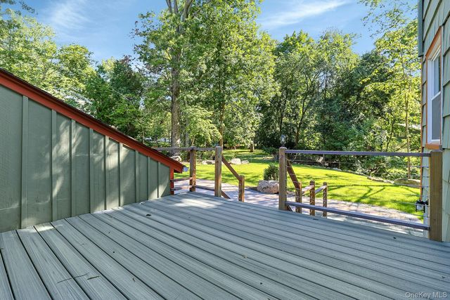 556 Babbling Brook Lane, Valley Cottage, NY 10989