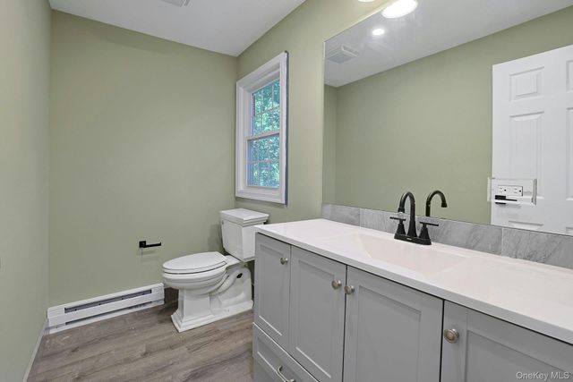 556 Babbling Brook Lane, Valley Cottage, NY 10989