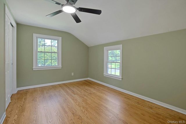 556 Babbling Brook Lane, Valley Cottage, NY 10989