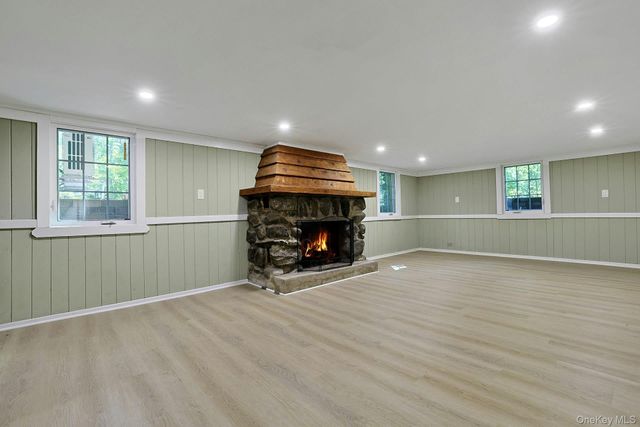 556 Babbling Brook Lane, Valley Cottage, NY 10989