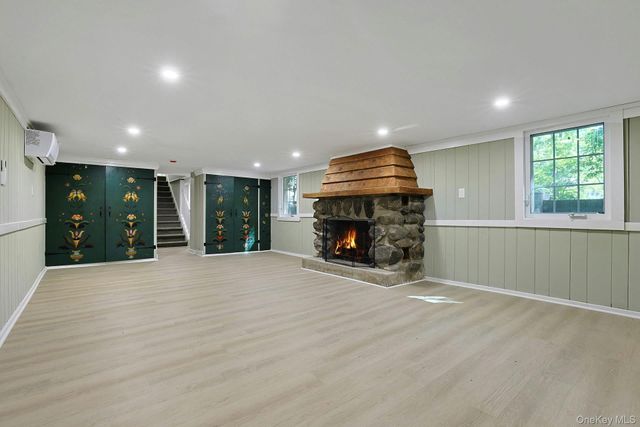 556 Babbling Brook Lane, Valley Cottage, NY 10989