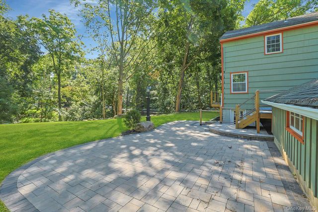 556 Babbling Brook Lane, Valley Cottage, NY 10989