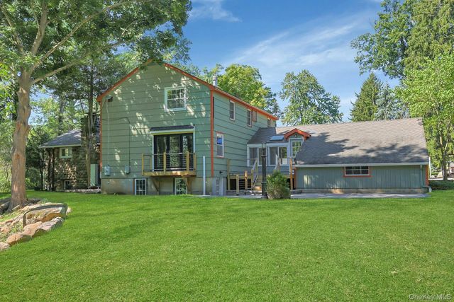 556 Babbling Brook Lane, Valley Cottage, NY 10989