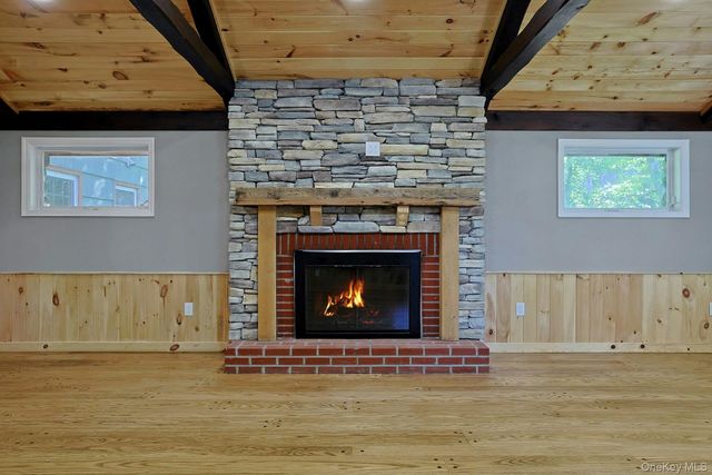 556 Babbling Brook Lane, Valley Cottage, NY 10989