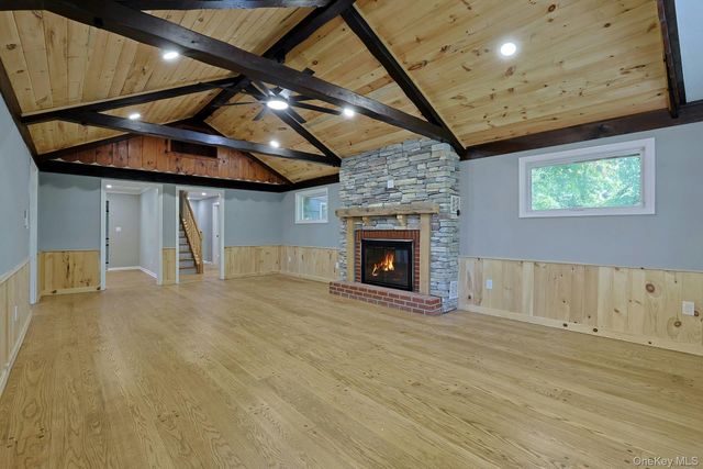 556 Babbling Brook Lane, Valley Cottage, NY 10989
