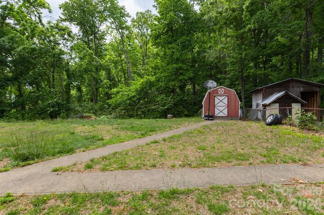 30 Gertrude Lane, Candler, NC 28715