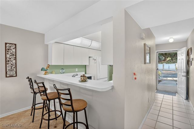 138 Pebble Shores DR 103, Naples, FL 34110