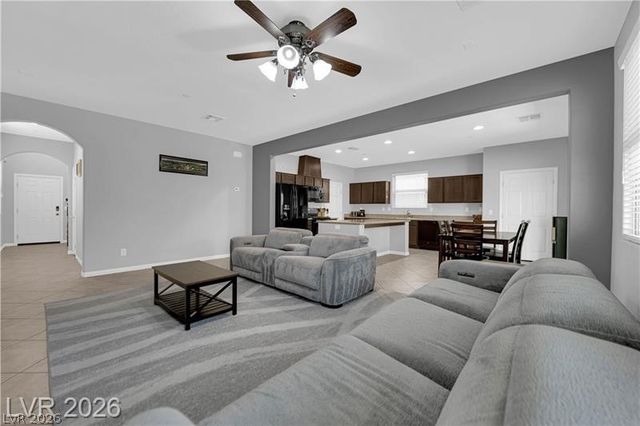 987 Via Del Campo, Henderson, NV 89011