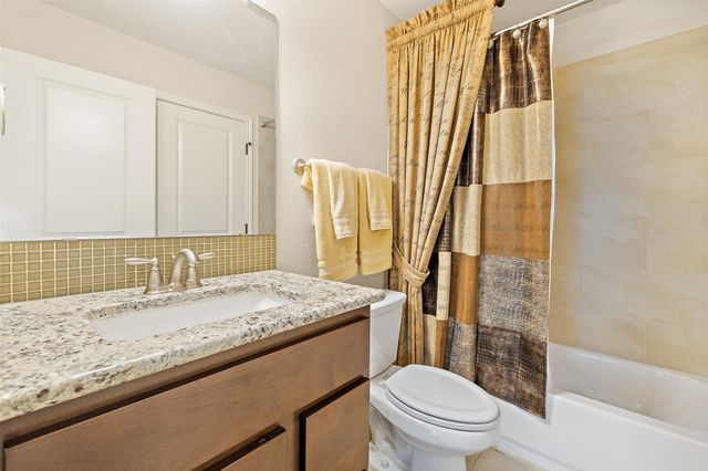 233 Adams ST, Georgetown, TX 78628