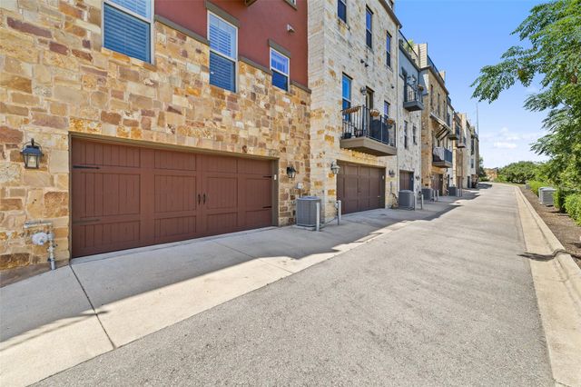 233 Adams ST, Georgetown, TX 78628