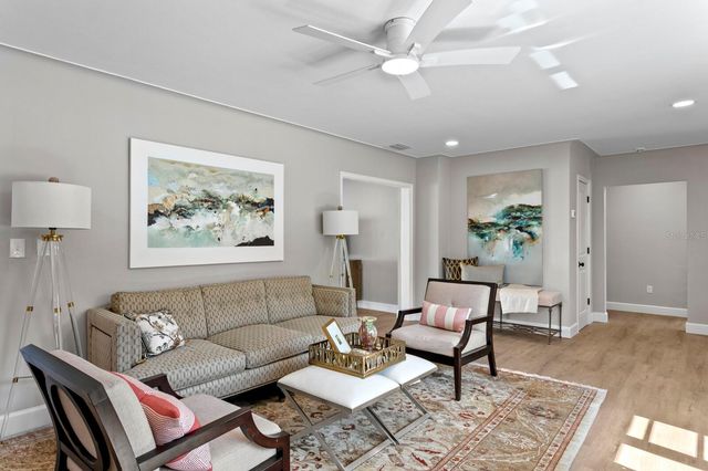 262 30TH STREET N, St Petersburg, FL 33713
