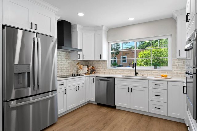 262 30TH STREET N, St Petersburg, FL 33713
