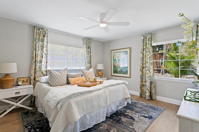 262 30TH STREET N, St Petersburg, FL 33713