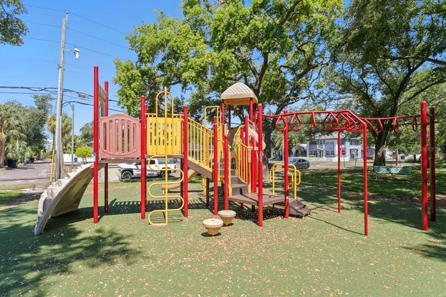 262 30TH STREET N, St Petersburg, FL 33713