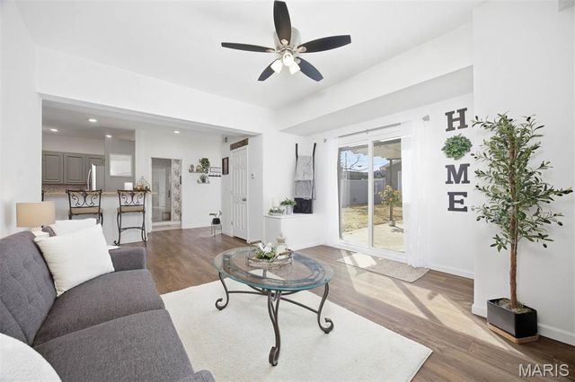 1208 Main Street, Highland, IL 62249