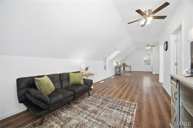 1208 Main Street, Highland, IL 62249