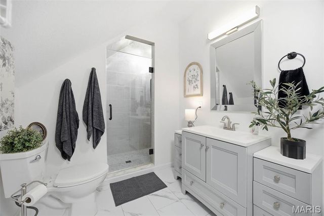 1208 Main Street, Highland, IL 62249