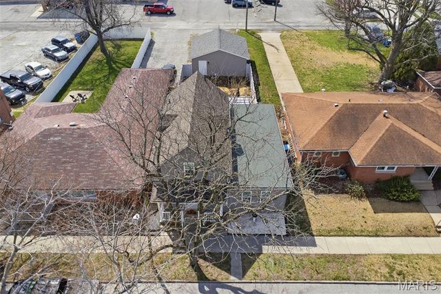 1208 Main Street, Highland, IL 62249