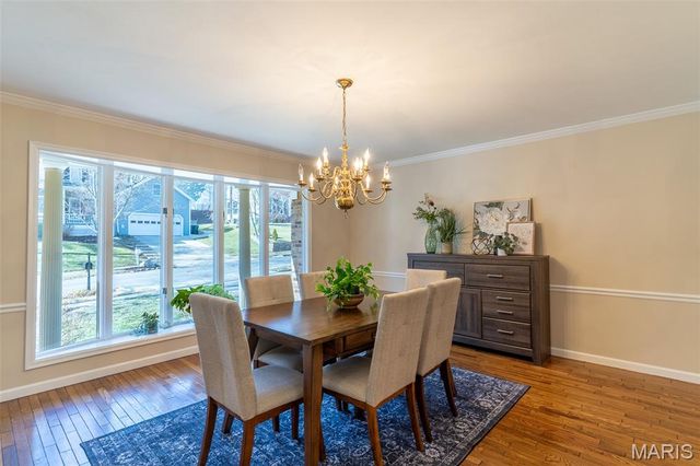 309 Greenbriar Estates Drive, Des Peres, MO 63122