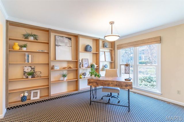 309 Greenbriar Estates Drive, Des Peres, MO 63122