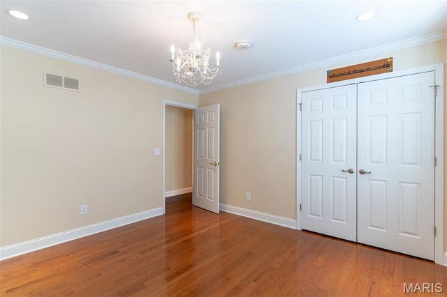 309 Greenbriar Estates Drive, Des Peres, MO 63122