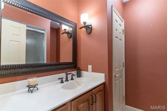 309 Greenbriar Estates Drive, Des Peres, MO 63122