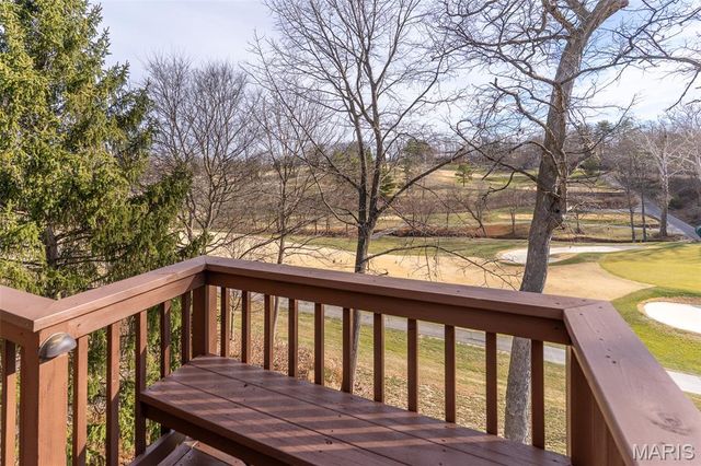 309 Greenbriar Estates Drive, Des Peres, MO 63122