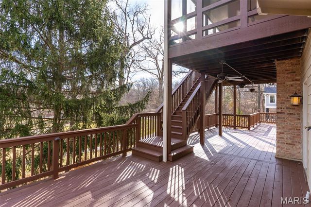 309 Greenbriar Estates Drive, Des Peres, MO 63122