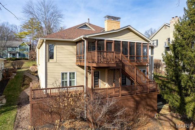 309 Greenbriar Estates Drive, Des Peres, MO 63122