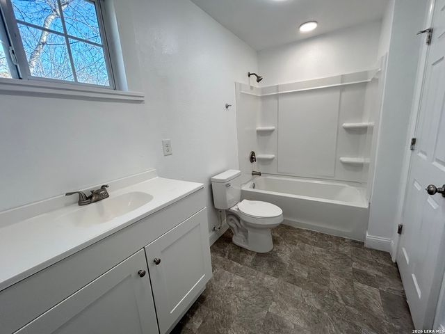 715 W Gerald, San Antonio, TX 78221