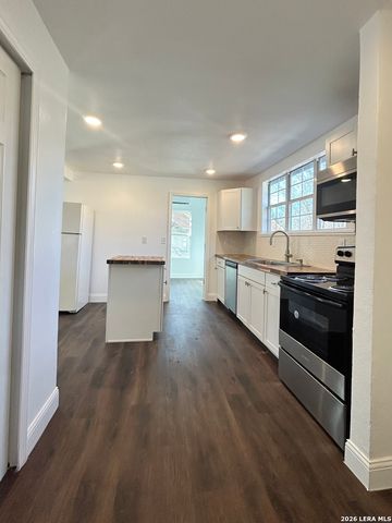 715 W Gerald, San Antonio, TX 78221