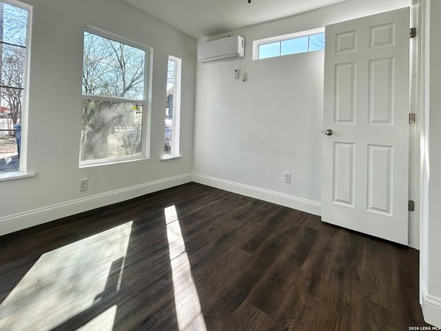 715 W Gerald, San Antonio, TX 78221