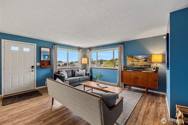 407 NE 4th Street, Coupeville, WA 98239