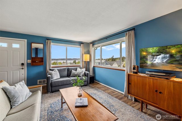 407 NE 4th Street, Coupeville, WA 98239