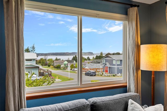 407 NE 4th Street, Coupeville, WA 98239