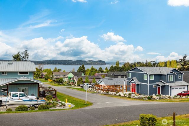 407 NE 4th Street, Coupeville, WA 98239