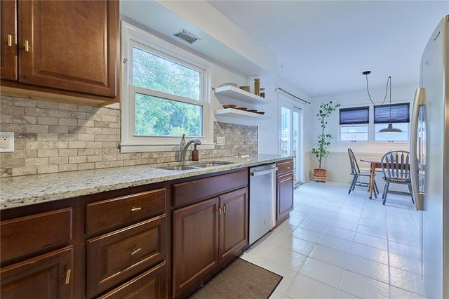 7414 W 55th Street, Overland Park, KS 66202