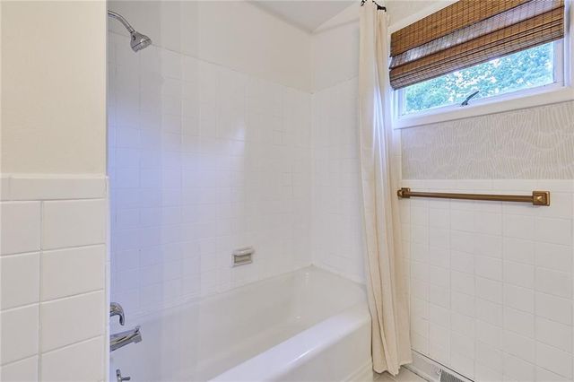 7414 W 55th Street, Overland Park, KS 66202